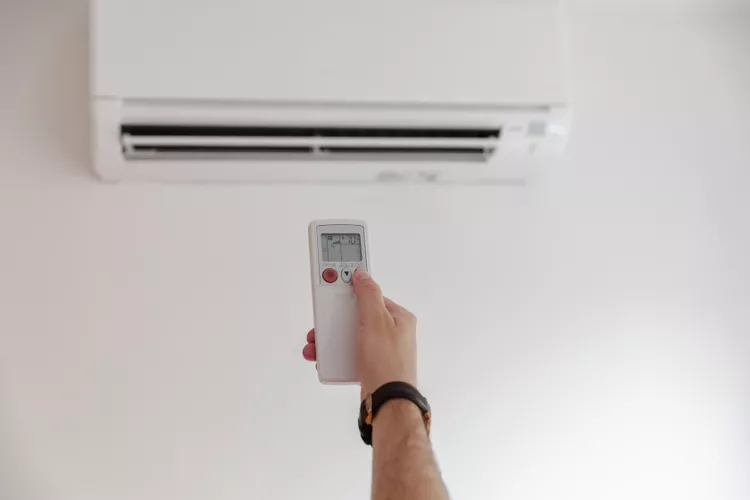 how-types-of-air-conditioning-systems-work-1824734-hero-740003052ebb4bebb5dd9b42e441c118