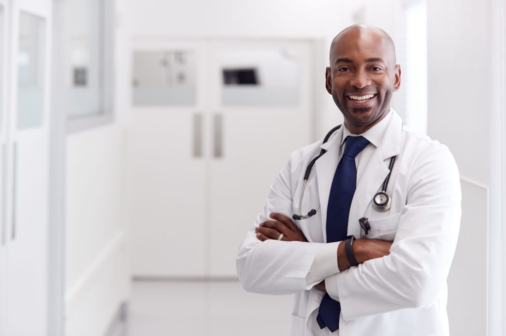 Qualifications-to-Become-a-Doctor--scaled